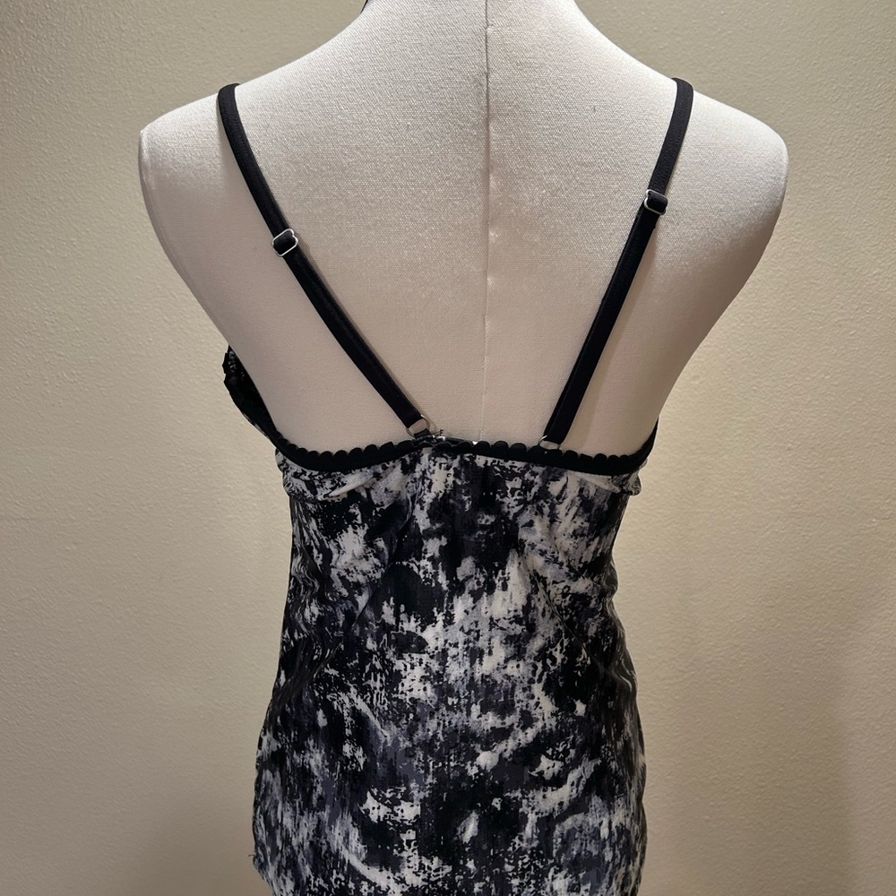 Athleta Women's Black and White Tankini  Top - Picture 3 of 6